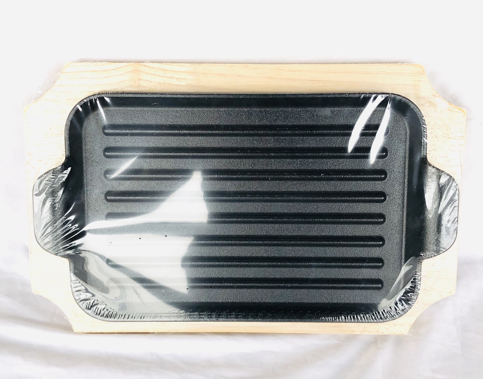 Rectangular Sizzler with Wooden Base