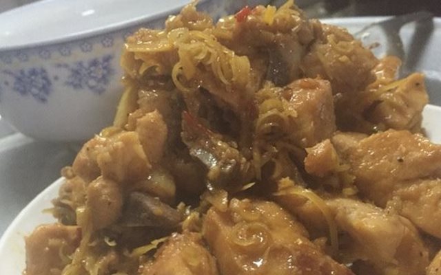 Thịt Gà Kho Gừng Tươi