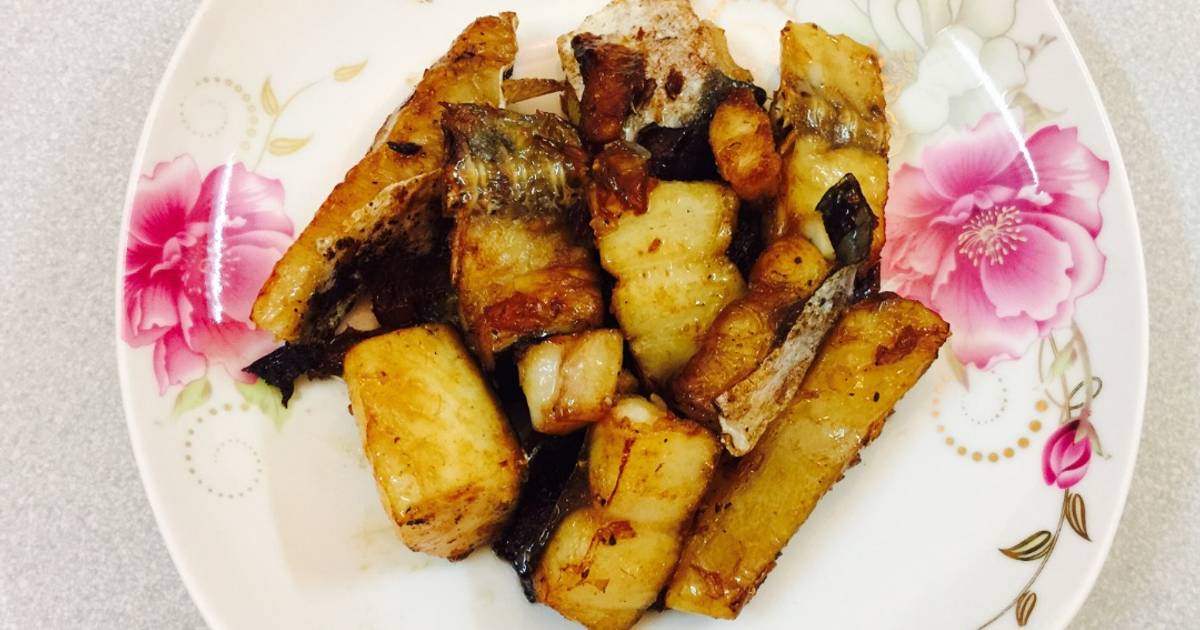 Cá dứa một nắng kho tương