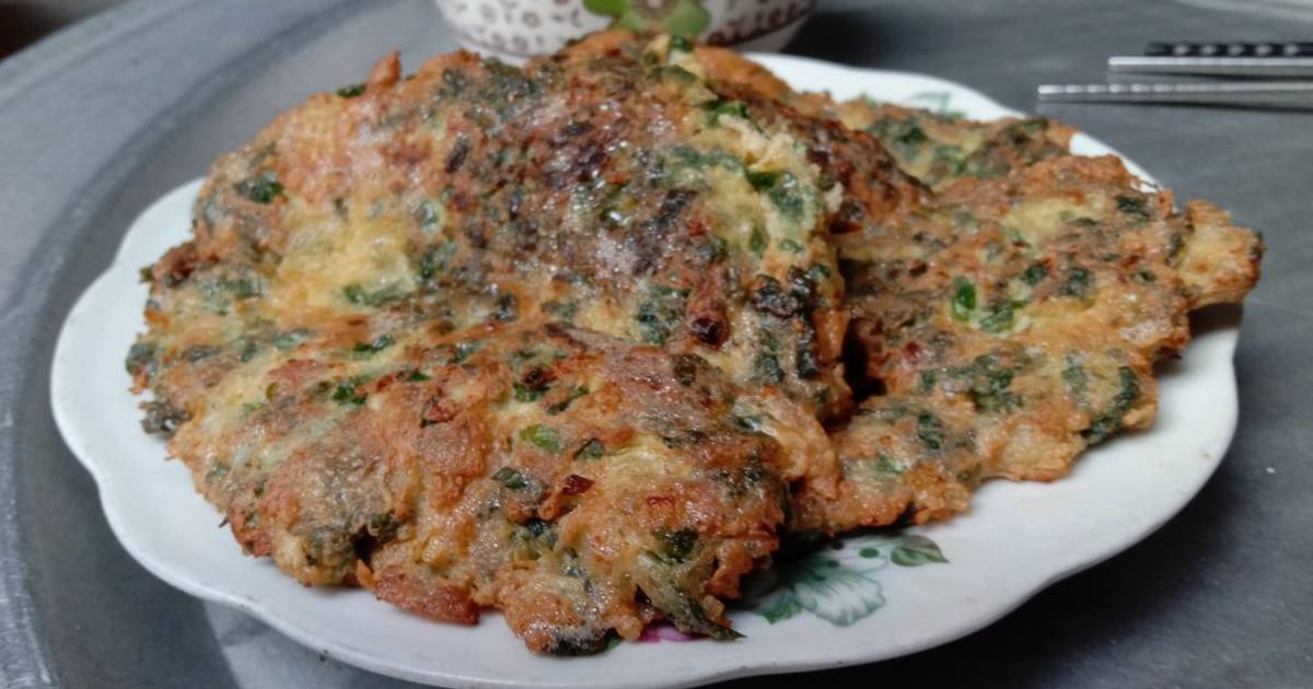 Trứng chiên với thịt heo và lá lốt