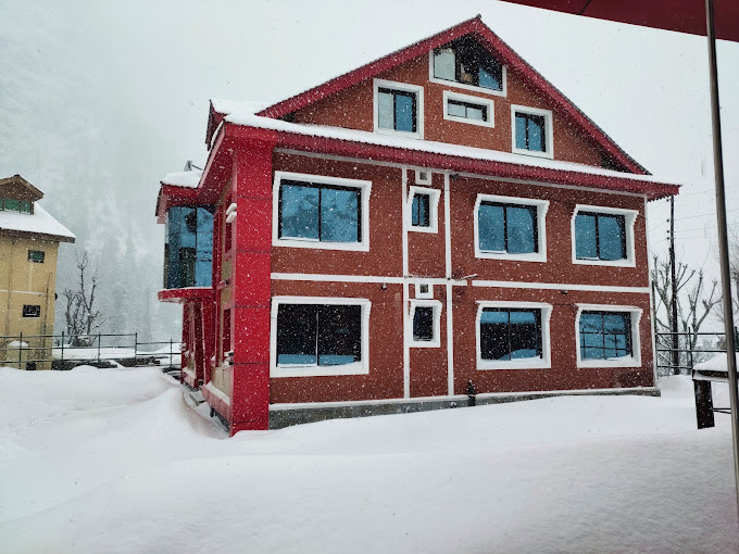 GRANDE Kangan Hotel