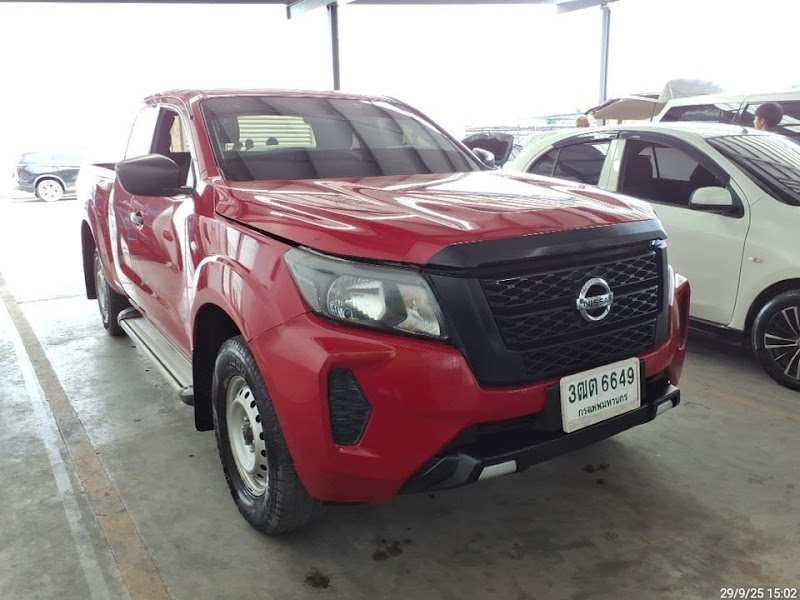 NISSAN NAVARA