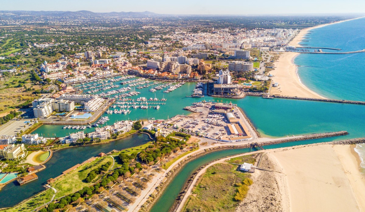A Day in Algarve: Cliffs, Caves, and Coastal Charms