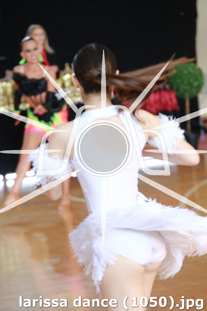 larissa dance (1050).jpg