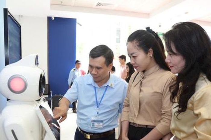 Để dữ liệu 'thông', quy trình 'gọn': Yêu cầu mới trong cải cách hành chính - Báo Hà Nội Mới