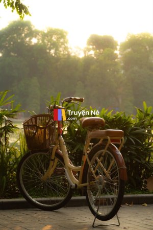 Người Đứng Bên Cửa