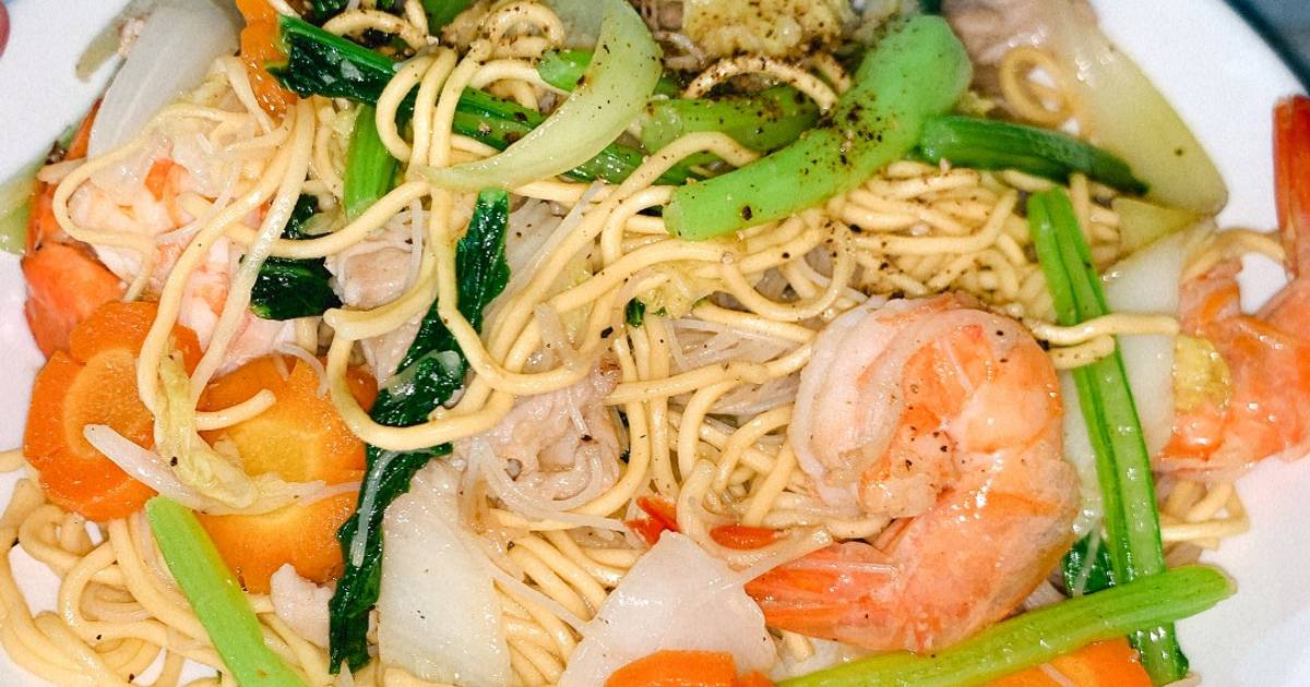 Mì Trứng Xào Tôm Thịt