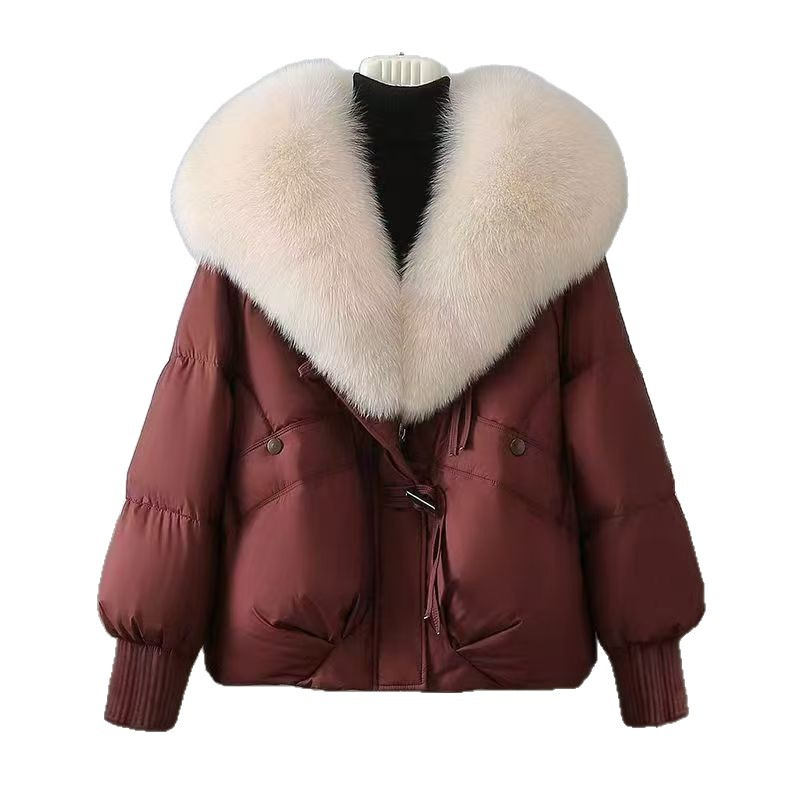 Short women's winter jacket with faux fur collar