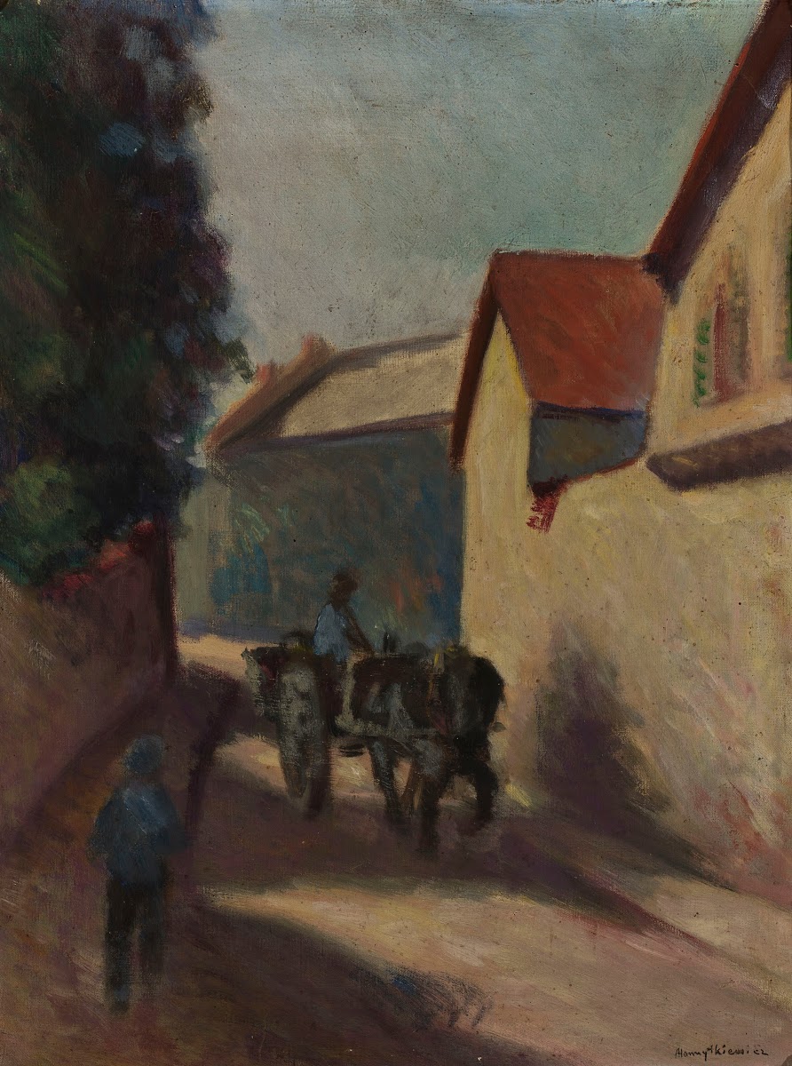 Short street in Paris