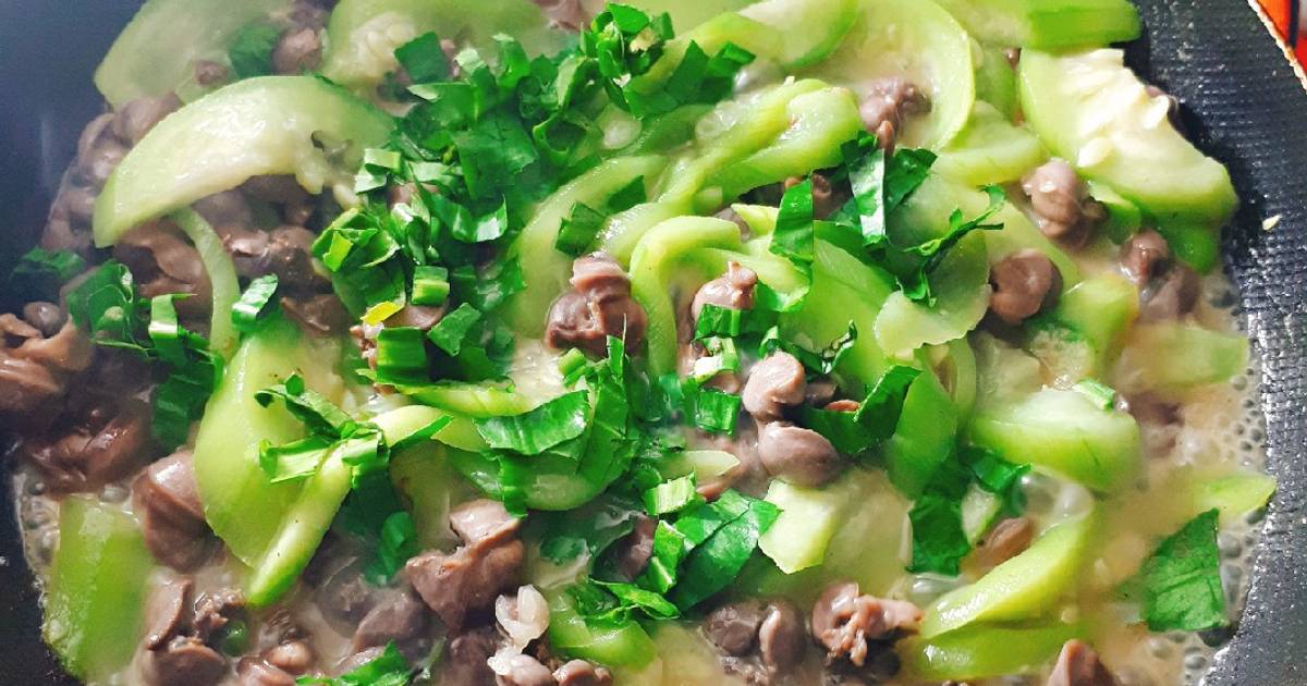 Mề chim bồ câu xào mướp