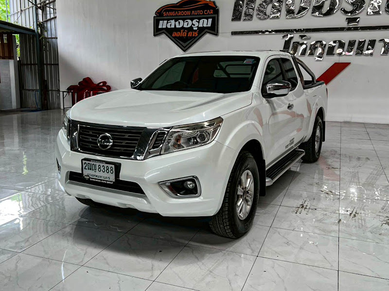 NISSAN NAVARA