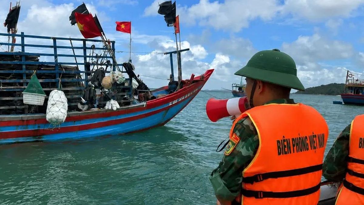 Bão số 1 áp sát tỉnh Quảng Ninh - Báo Sài Gòn Giải Phóng