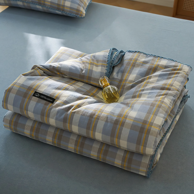 Cotton summer blanket, treated with detergent