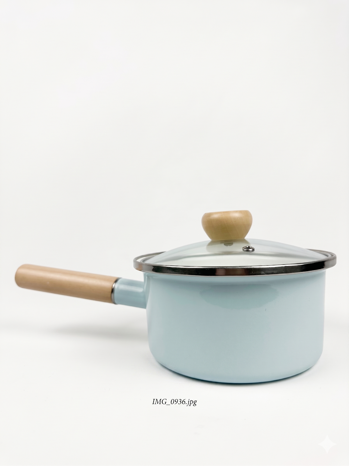 Sarten En Peltre Con Tapa De Vidrio Mango En Madera De 1.5Lts — imagen 2