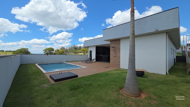 Foto 17 de Casa à venda em ótima localização próximo à portaria no Riviera de Santa Cristina XIII