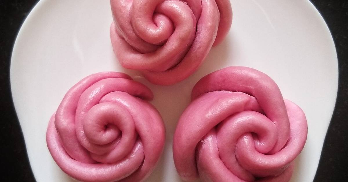 Bánh bao thanh long đỏ lốc xoáy