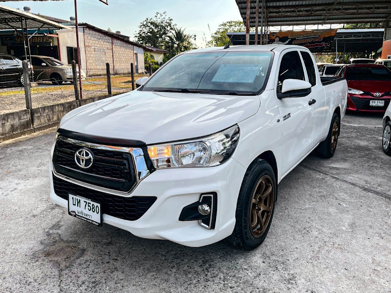 TOYOTA HILUX REVO