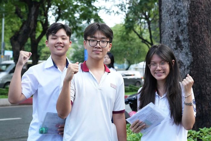 Thí sinh thử đăng ký thi THPT trực tuyến từ 17-21/4 - Đài Phát thanh và truyền hình Hà Nội
