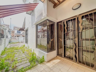 Double Storey Terrace Superlink D'Sentral Bandar Seri Putra — foto 3/10