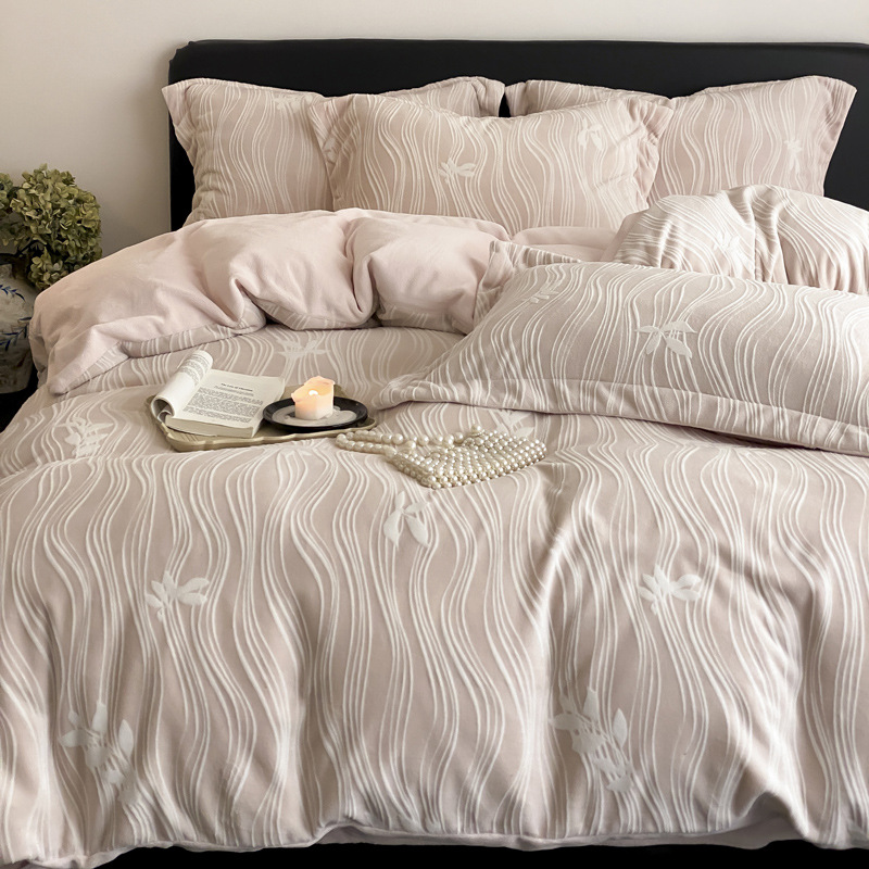 Milk Fiber Bedding with Relief Pattern, 3–4 Piece