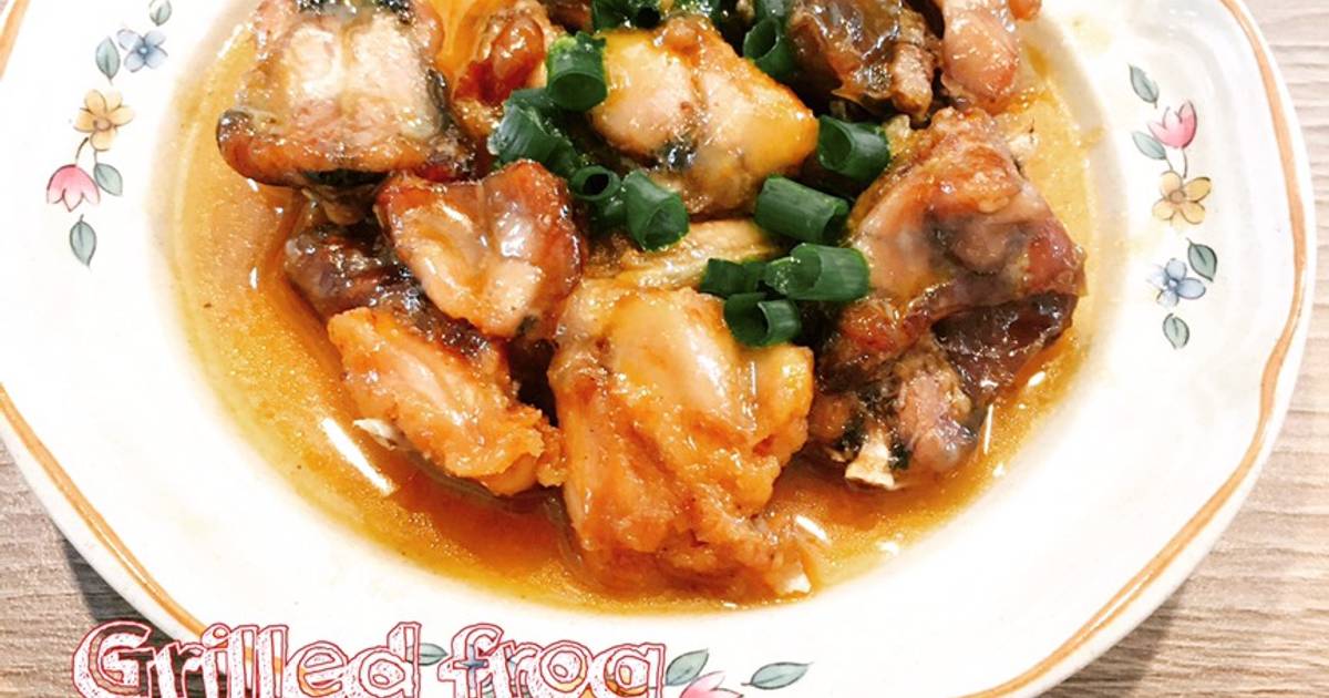 Grilled frog with passion fruit sauce