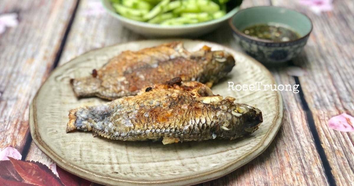 Cá Rô Phi Chiên Mắm Ngò