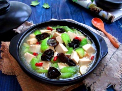 Canh mướp rất thích hợp để chế biến trong những ngày hè đấy.