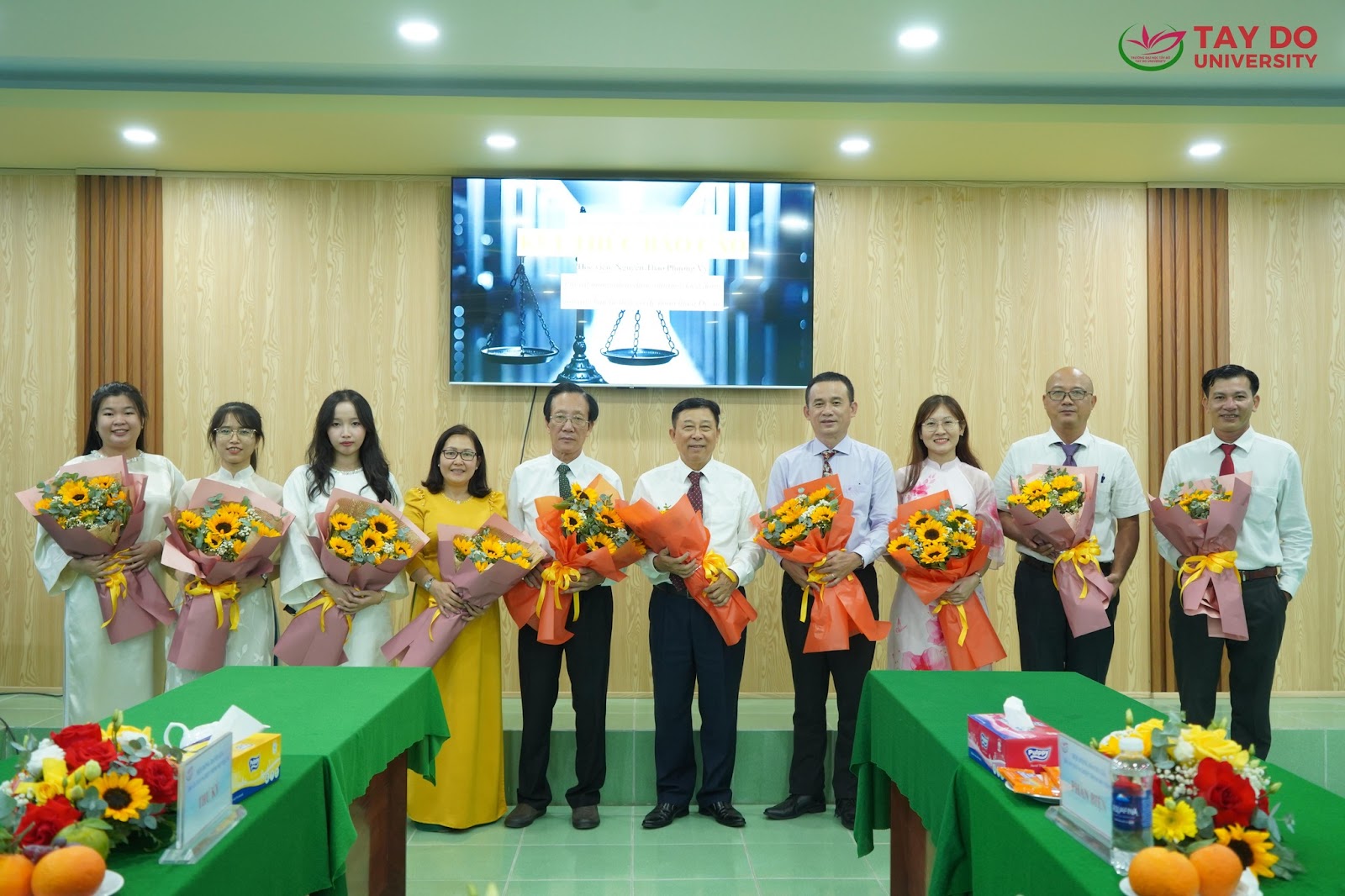 TRƯỜNG ĐẠI HỌC TÂY ĐÔ TỔ CHỨC HỘI ĐỒNG ĐÁNH GIÁ ĐỒ ÁN THẠC SĨ NGÀNH LUẬT KINH TẾ