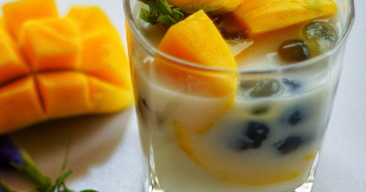 Chè xoài hoa đậu biếc