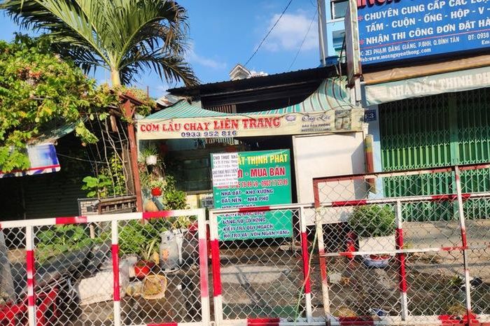 Phong tỏa hiện trường vụ cháy quán cơm khiến 2 mẹ con tử vong - Báo Người Lao Động
