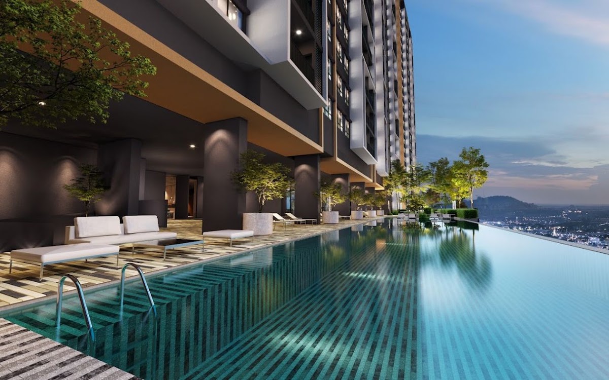 D'Nuri Residences @ Kwasa Damansara — infinity pool