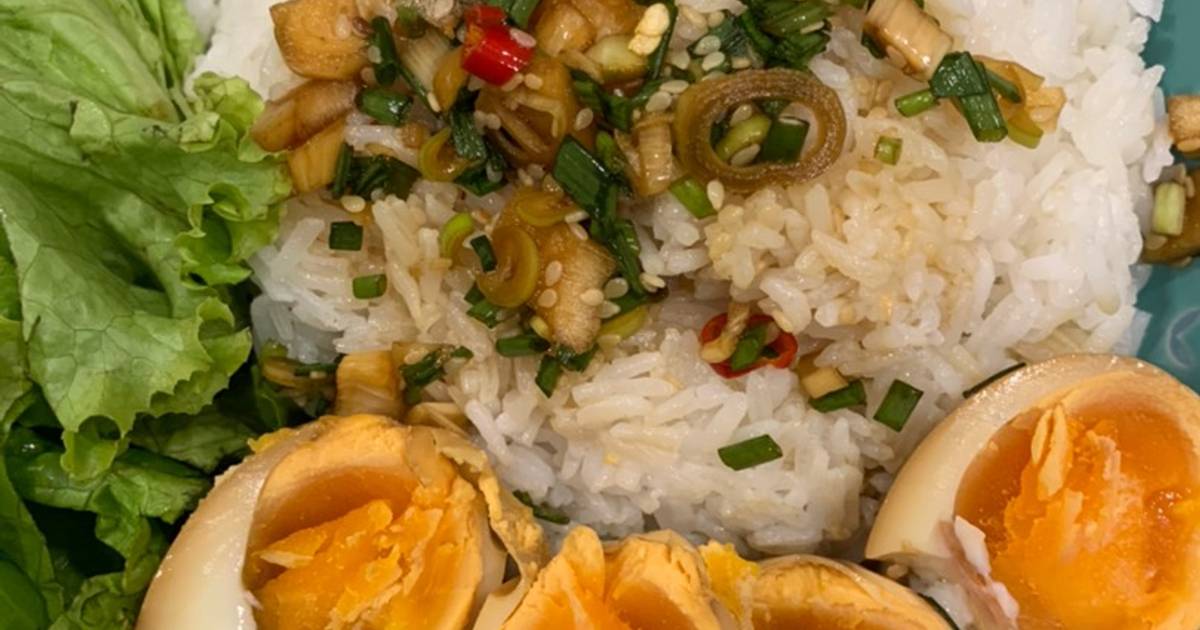 Trứng gà ngâm nước tương