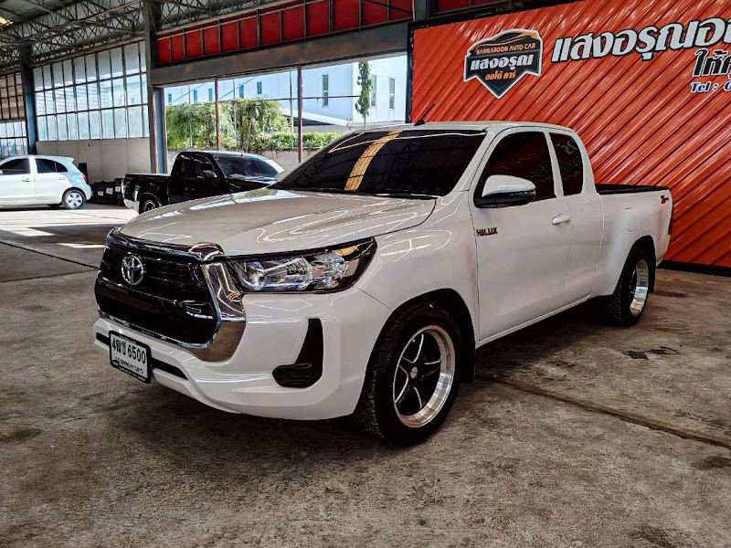 TOYOTA HILUX REVO