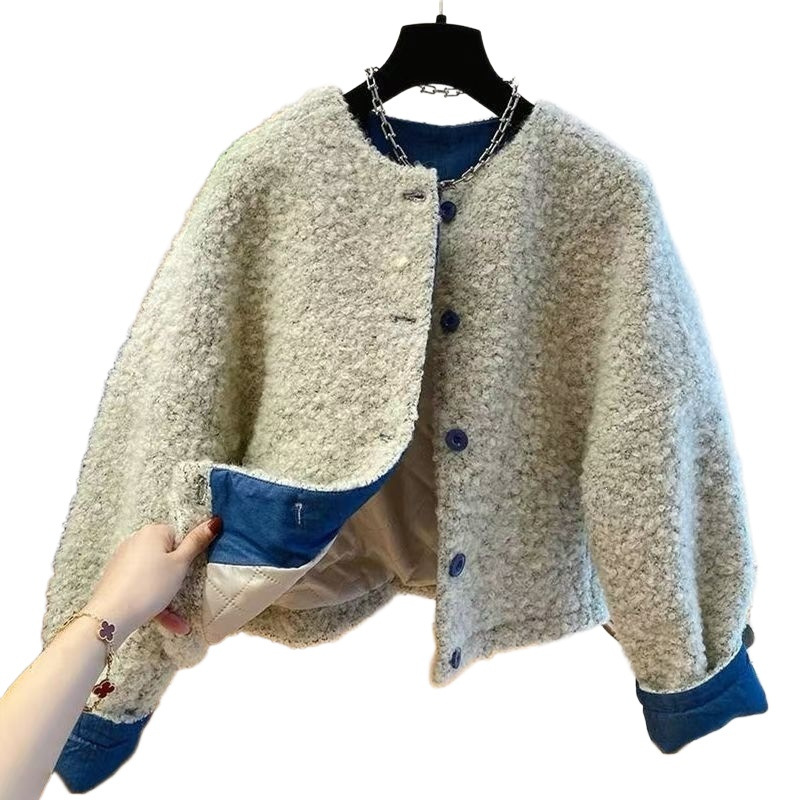 Padded lamb fleece jacket for women, fashionable design