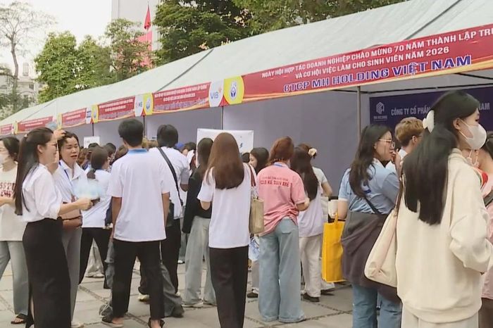 Gần 5.000 vị trí việc làm cho sinh viên UNETI năm 2026 - Đài Phát thanh và truyền hình Hà Nội
