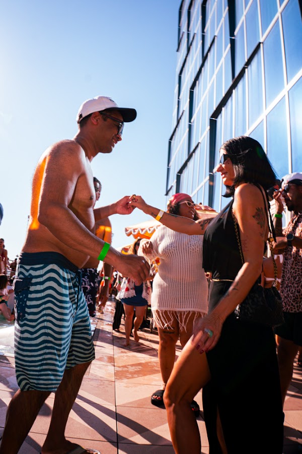 Phantoms - Pool Party photo 30