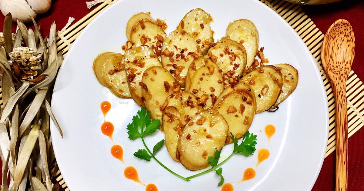 Nấm Đùi Gà Xào Bơ Tỏi Chay