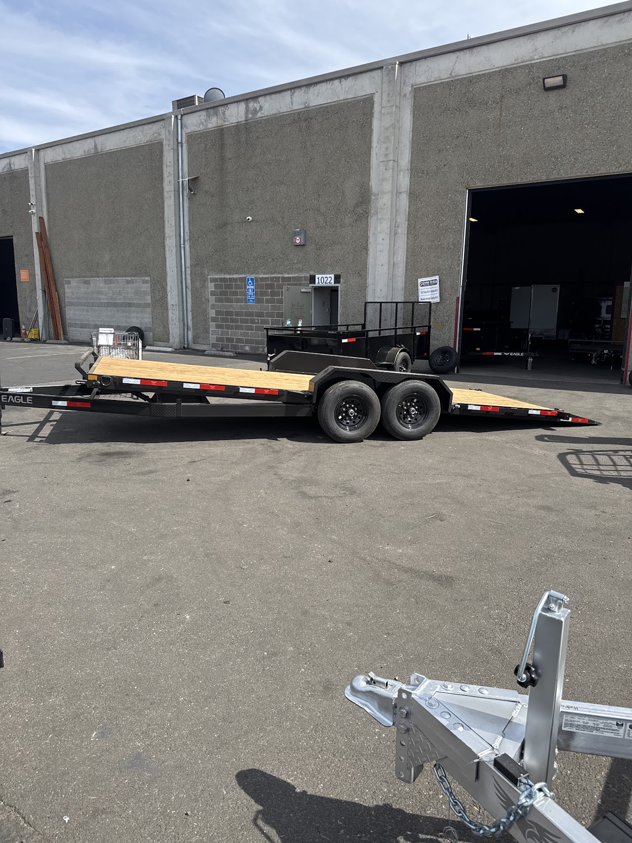 14k Black Hawk Full Deck Tilt Bed