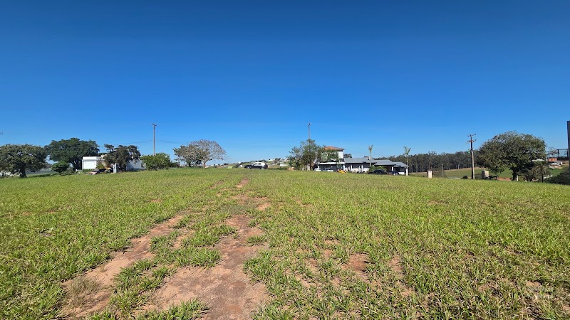 Foto 3 de Terreno de 1.000m² à venda no Riviera de Santa Cristina XIII