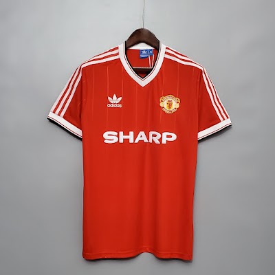 Retro 83-84 Manchester United Local @lumorasports.jpeg
