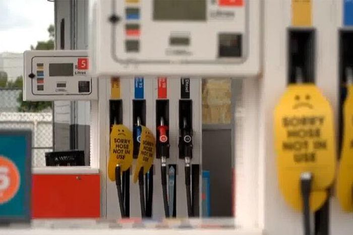 Australia giảm 50% thuế nhiên liệu - Báo An Giang