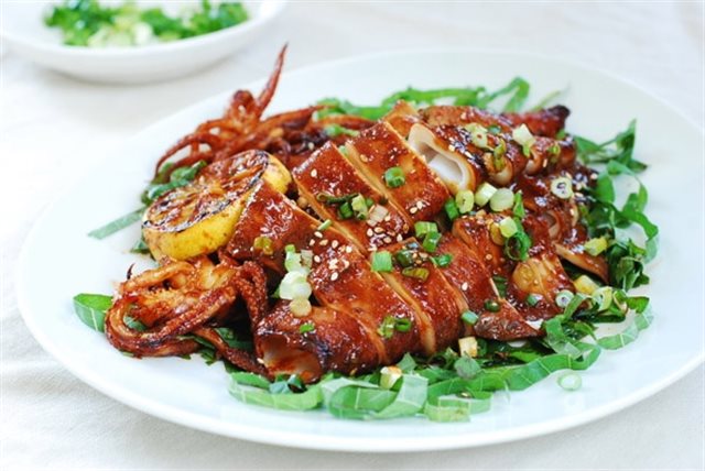 Mực Nướng Cay Kiểu Hàn Quốc