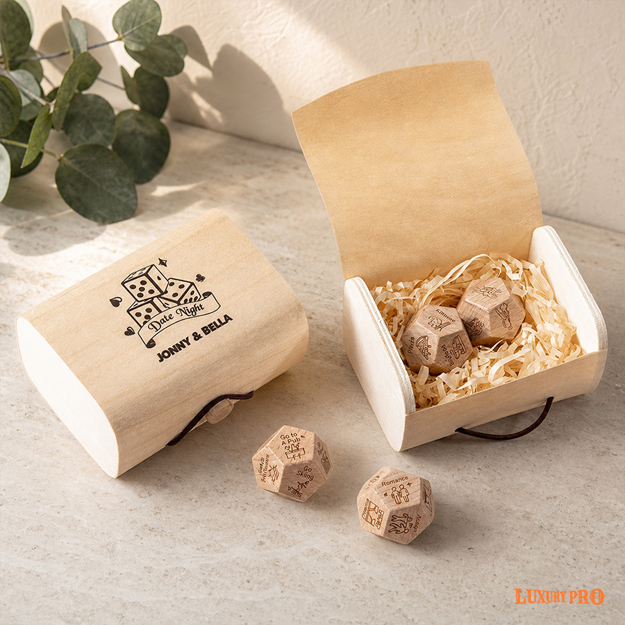 4 Dice with Box Set