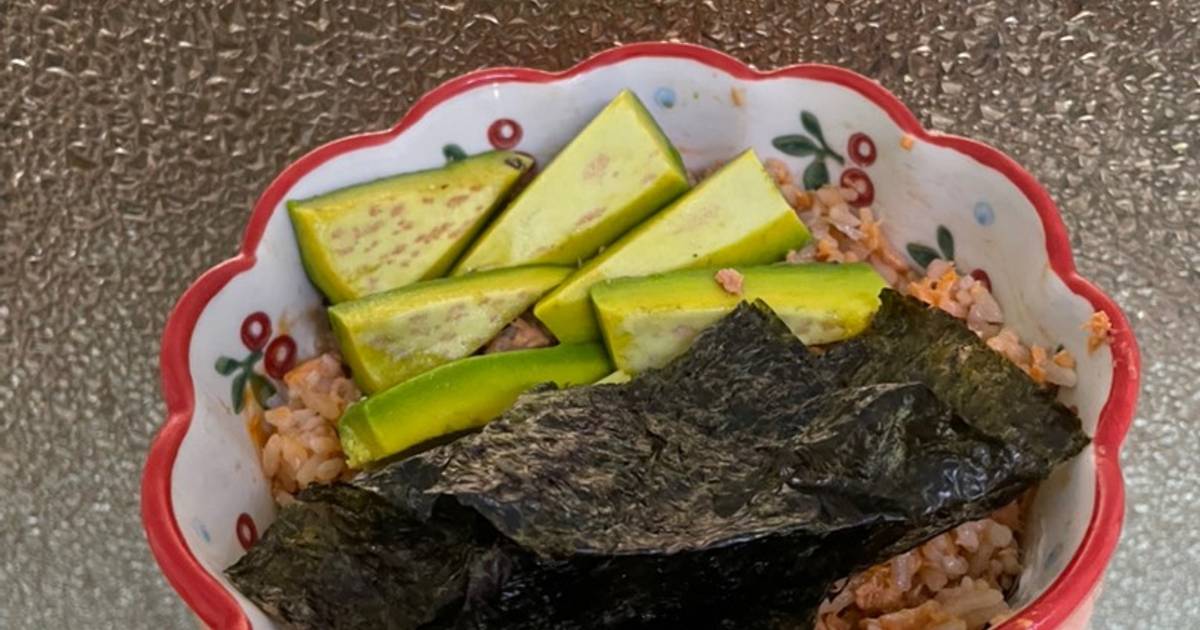 Cơm trộn cá hồi