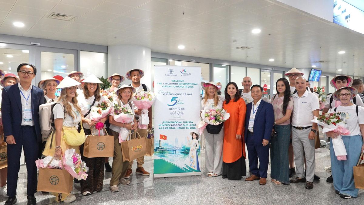 Du lịch Hà Nội chạm mốc 5 triệu khách quốc tế trong năm 2026 - Đài Phát thanh và truyền hình Hà Nội