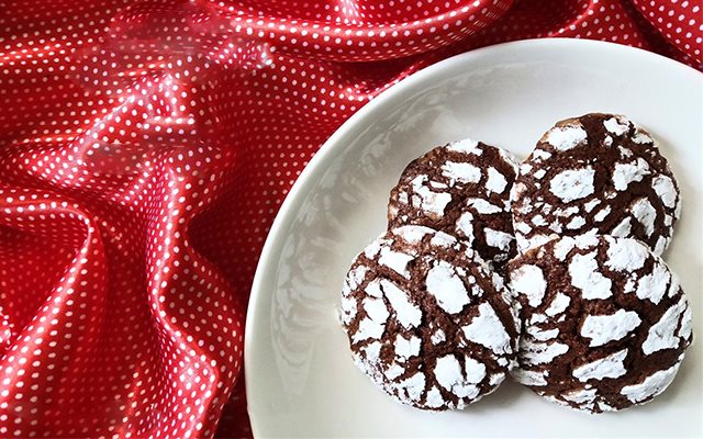 Chocolate Crinkle Cookies