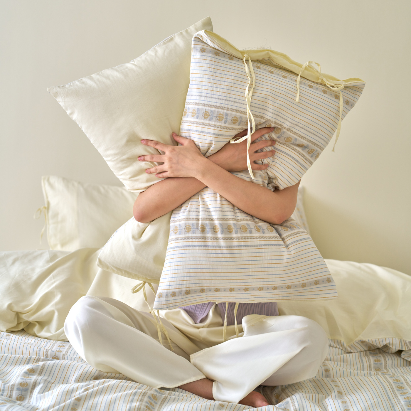 Cotton bedding set, jacquard, with ties
