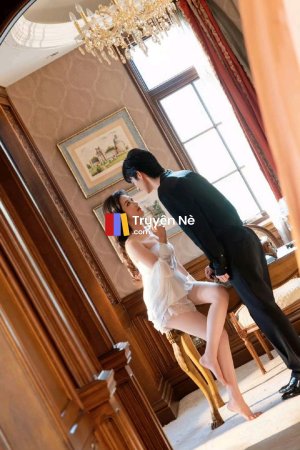 Ly Hôn Giữa Bánh Sủi Cảo