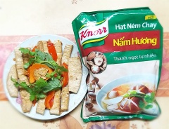 Đưa thành phẩm ra đĩa, trang trí sản phẩm.