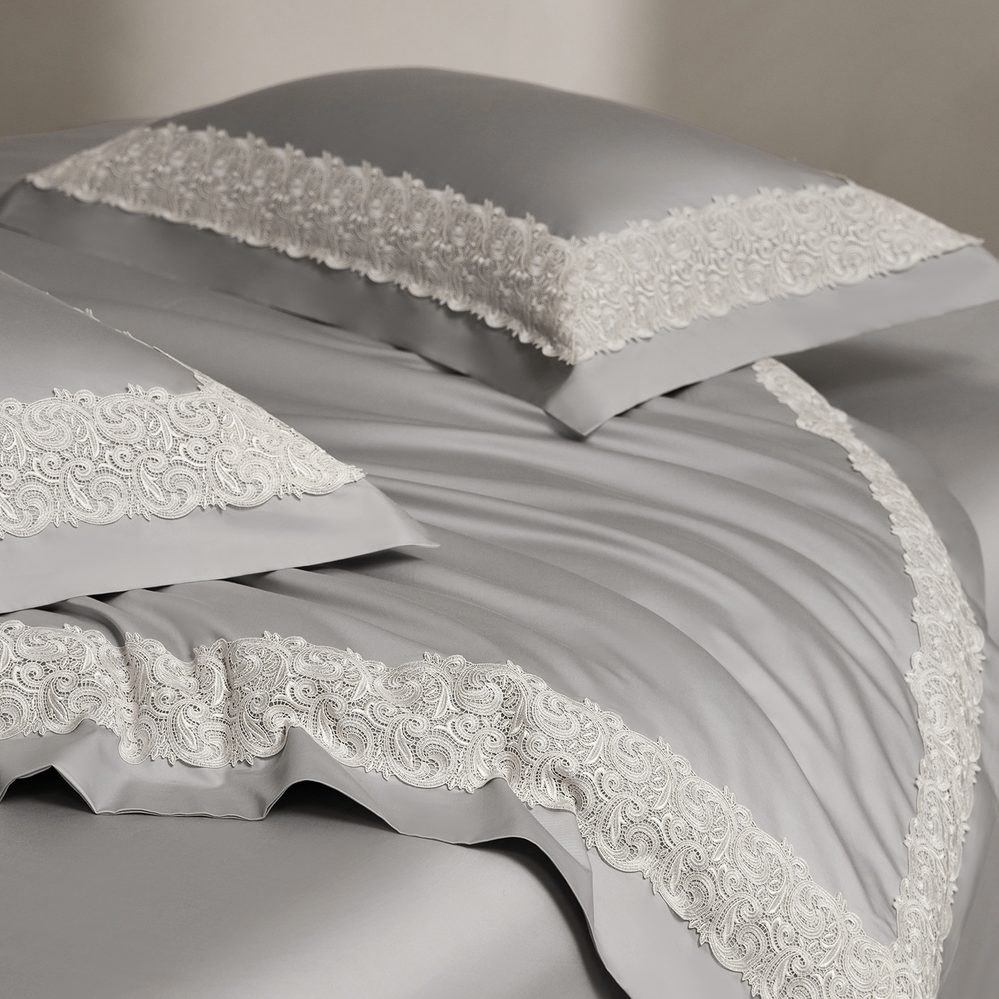 Cotton bed linen set, 4-piece, elegant